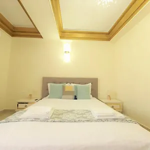 Laroka House Luxury Center Universitate Appartamento